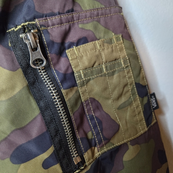Vans Off The Wall Kilroy Hooded MTE Bomber Camo Jacket Mens size L - Picture 6 of 13